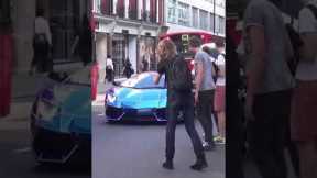Spotters go crazy for Lamborghini in London!