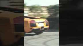 Crazy V12 Lamborghini convoy!