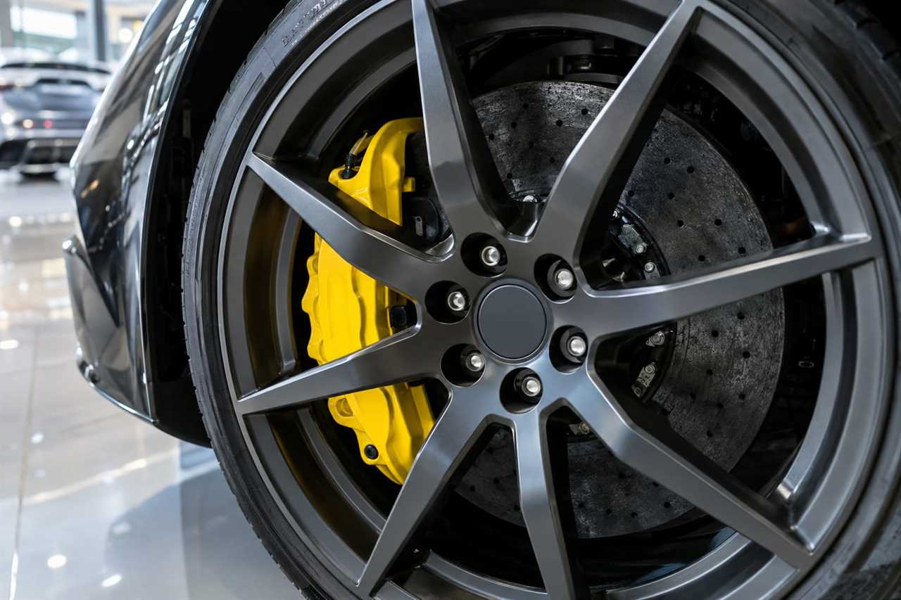 Carbon-ceramic brake disc through alloy wheel