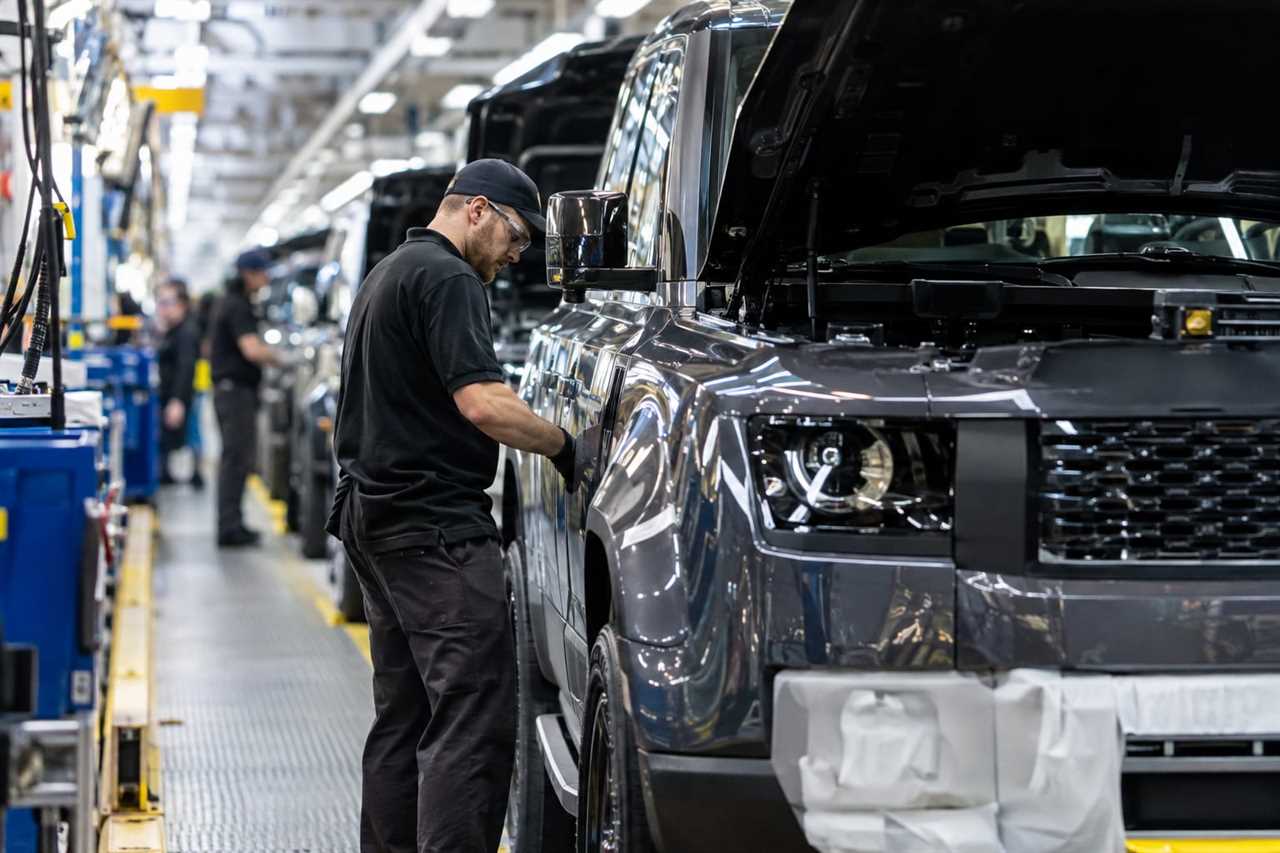 UK Car Industry Feels the Squeeze as Jaguar Land Rover Slashes 4,000 Jobs