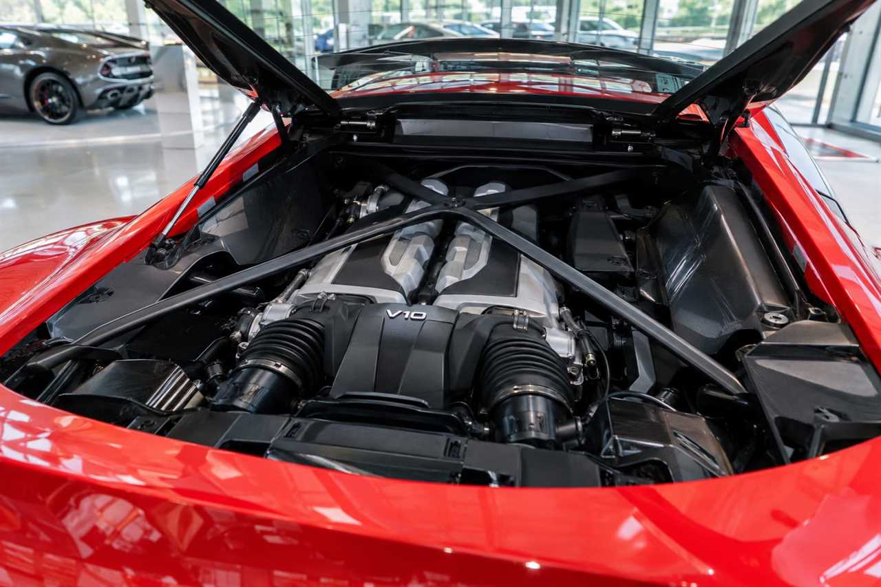 Naturally aspirated V10 engine on display