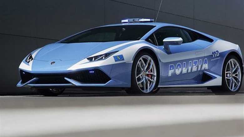 Lamborghini Hands Italian Police a New Huracán to Replace Ageing Gallardos