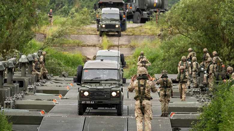 Carmakers Turn to Defence Contracts as Industry Seeks New Lifelines