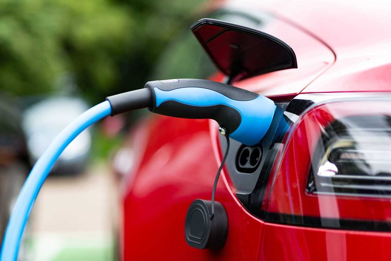 UK Electric Car Sales Hit Record High as September Car Market Grows for 10th Month Running