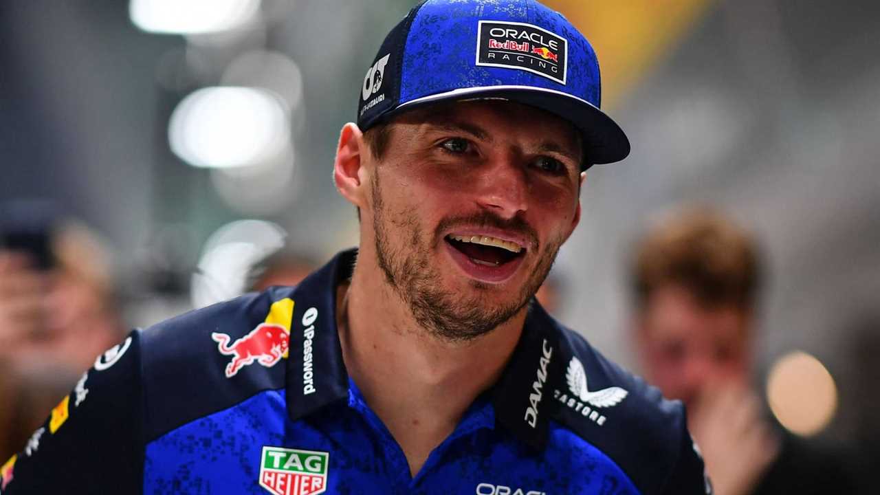Hamilton apologises to Ferrari as Antonelli moves to brink of title