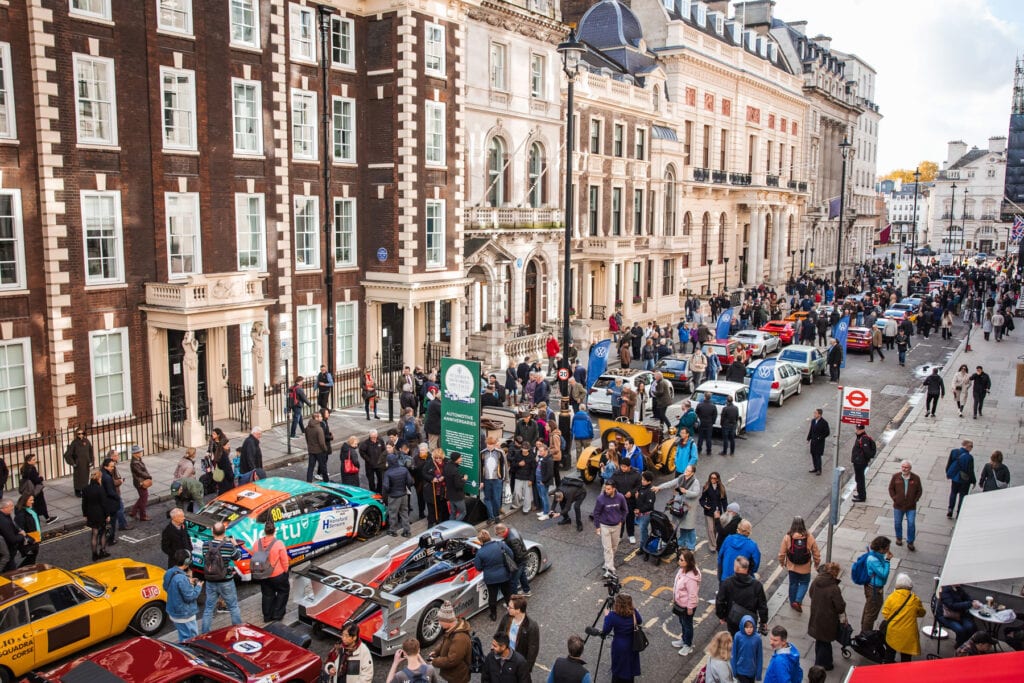 Lamborghini Miura Leads Mid-Engined Celebration on Pall Mall