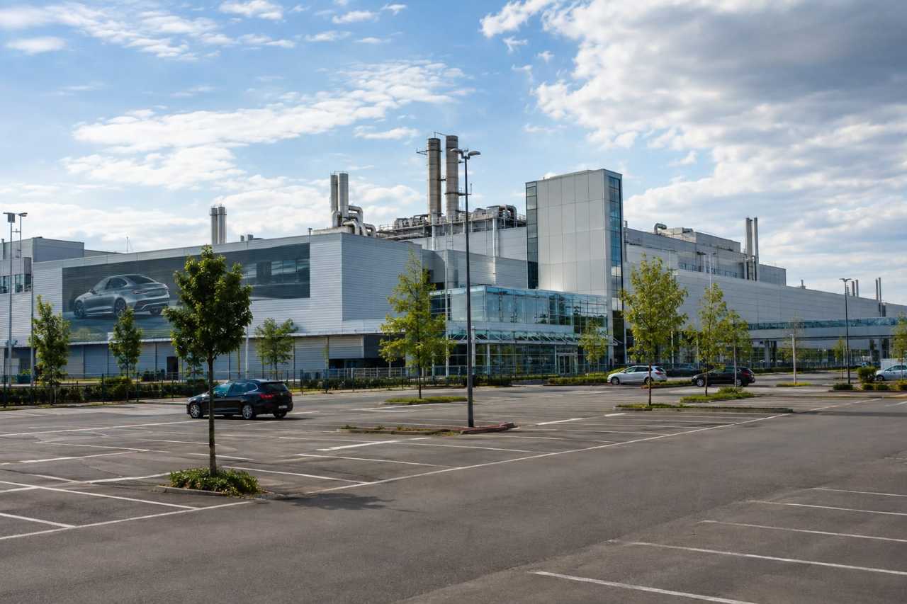 German auto plant facing cutbacks and closures