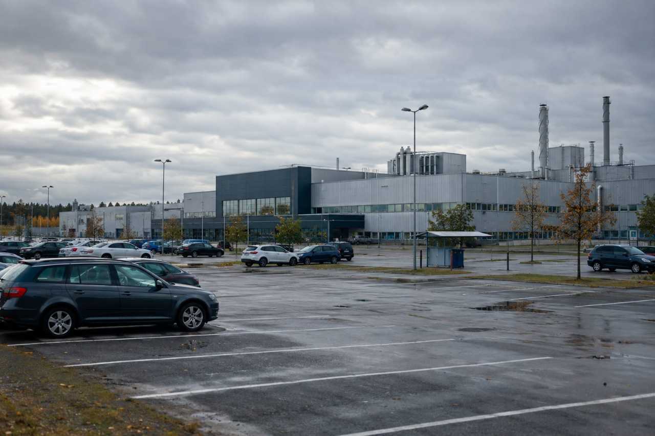 Swedish car plant facing workforce reductions.